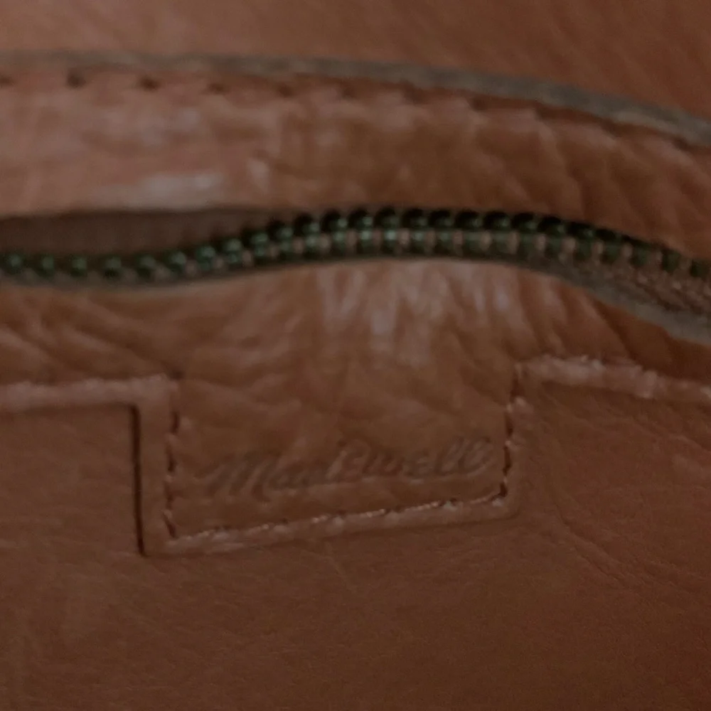 Madewell Transport Tote-Sweet Dahlia - Picture 5 of 5